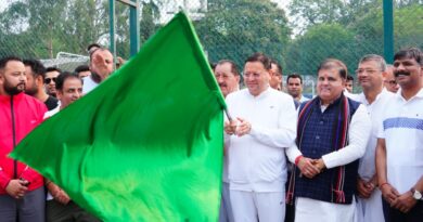 मुख्यमंत्री पुष्कर सिंह धामी ने “अहिल्या स्मृति मैराथन” को दिखाई हरी झंडी