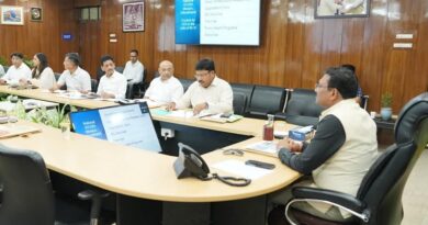 मुख्य सचिव श्री आनन्द बर्द्धन ने सचिवालय में आयुष विभाग की समीक्षा की
