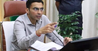 डीएम की सख्ती से विधवा को मिला न्याय, डीसीबी बैंक पर कार्रवाई के बाद ₹15.50 लाख का लोन हुआ रद्द