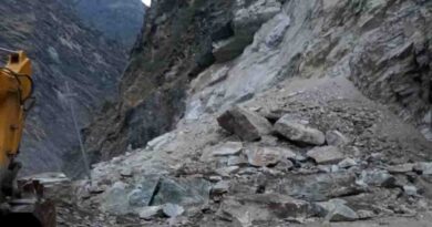 भारी बारिश से बदरीनाथ हाईवे बंद, सुबह 9 बजे बहाल — कई सड़क मार्ग अब भी प्रभावित
