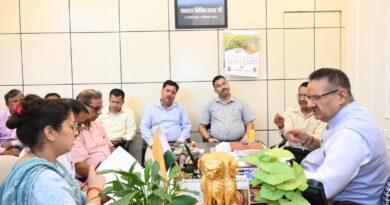 बस्तियों में 2016 से पहले निर्मित घरों को न दें नोटिस: कैबिनेट मंत्री गणेश जोशी