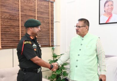 सैनिक कल्याण मंत्री गणेश जोशी से मिले इको गढ़वाल राइफल्स के कमान अधिकारी