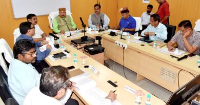 तैयारियों को लेकर लोनिवि एवं सिंचाई विभाग की समीक्षा बैठक में मंत्री ने दिये आवश्यक निर्देश
