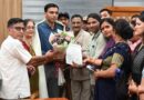 भू-कानून अभियान के सदस्यों ने किया जिलाधिकारी देहरादून को सम्मानित