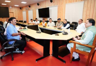 मुख्यमंत्री धामी से मिले राजकीय शिक्षक संघ के पदाधिकारी, शिक्षकों के विभिन्न मांगों पर समाधान का दिया आश्वासन