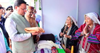 मुख्यमंत्री पुष्कर सिंह धामी ने 11 शिल्पियों को दिया ‘उत्तराखंड शिल्प रत्न पुरस्कार’
