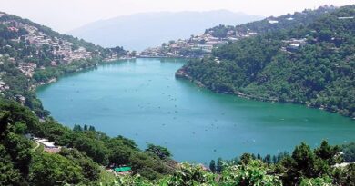 नैनीताल घूमने आने वाले पर्यटकों की जेब पर पड़ेगा ग्रीन टैक्स का असर, अब प्रवेश करने पर चुकाने होंगे 880 रुपये