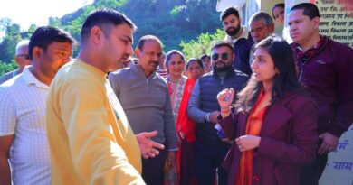 जिलाधिकारी स्वाति भदौरिया ने सुनीं ग्रामीणों की समस्याएं, मौके पर ही दिए समाधान के निर्देश