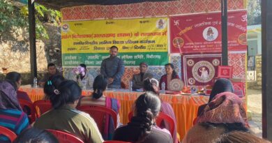 पलायन पर लगेगी लगाम! सीमांत पिथौरागढ़ में लोक कला ‘ऐपण’ से नारी शक्ति हो रही स्वावलंबी; 21 दिवसीय प्रशिक्षण से CM स्वरोजगार नीतियों को बल