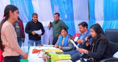 सतपुली में 44 शिकायतें, पेंशन से लेकर वेतन तक के मामलों का डीएम ने कराया तत्काल निस्तारण