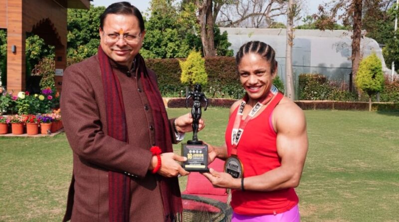 मातृशक्ति के उत्कर्ष और महिला सशक्तिकरण की प्रेरक मिसाल बनीं प्रतिभा, मुख्यमंत्री धामी ने किया सम्मानित