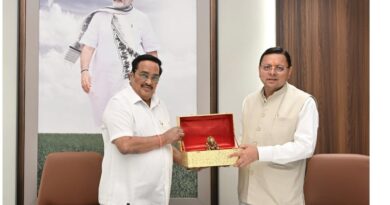 मुख्यमंत्री पुष्कर सिंह धामी ने केंद्रीय जल शक्ति मंत्री सी. आर. पाटिल से की शिष्टाचार भेंट