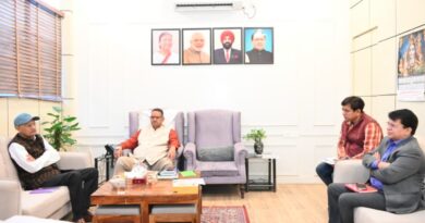 कृषि मंत्री गणेश जोशी ने कृषि एवं उद्यान विभाग के अधिकारियों के साथ की समीक्षा बैठक