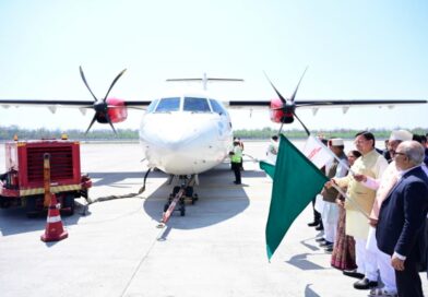 मुख्यमंत्री पुष्कर सिंह धामी ने देहरादून-पिथौरागढ़-देहरादून विमान सेवा का किया शुभारंभ