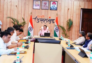 वनाग्नि और जल संकट पर सीएम धामी का कड़ा रुख: “वन संपदा को नुकसान पहुंचाया तो खैर नहीं, 1 घंटे में मौके पर पहुंचें अफसर”