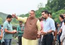 बरसात से क्षतिग्रस्त मार्ग का मंत्री गणेश जोशी ने किया निरीक्षण, तत्काल पुनर्निर्माण के दिए निर्देश