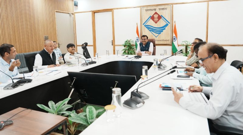 मुख्य सचिव आनंद बर्द्धन की अध्यक्षता में हाई पावर कमेटी की बैठक