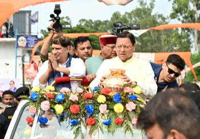 संत रविदास की समरसता ज्योति से आलोकित हुआ भगवानपुर: सीएम धामी ने सिर पर धारण किया कलश, दिया सामाजिक एकता का संदेश