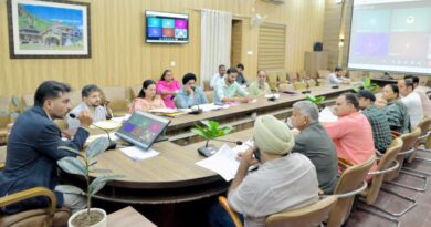 मतदाता पुनरीक्षण को लेकर राजनीतिक दलों के साथ डीएम की अहम बैठक, 15 सितंबर को प्रकाशित होगी फाइनल निर्वाचक नामावली