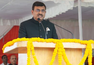 सचिवालय में गूंजा राष्ट्रभक्ति का स्वर: मुख्य सचिव आनंद बर्द्धन ने स्वतंत्रता दिवस पर सुशासन, विकसित उत्तराखंड और हिमालय संरक्षण का लिया संकल्प