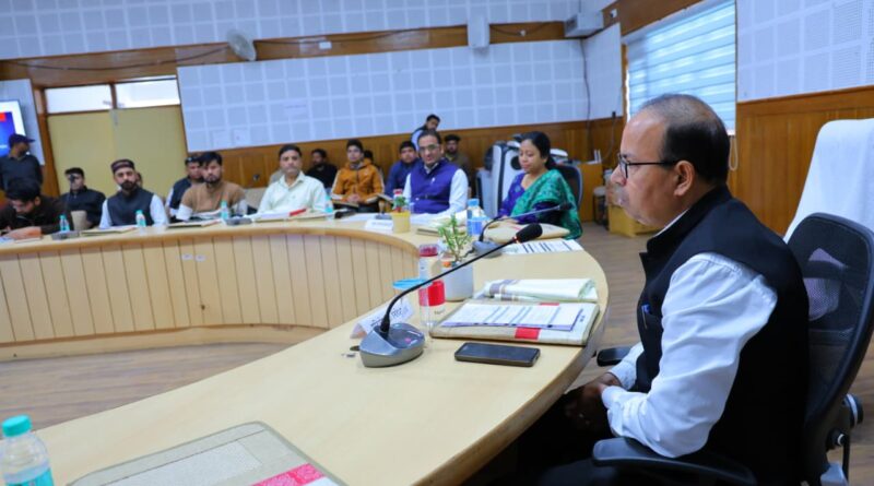 तीन दिवसीय कार्यशाला के दूसरे दिन पदोन्नति, चयन वेतनमान और सेवा संबंधी नियमों पर हुआ प्रशिक्षण
