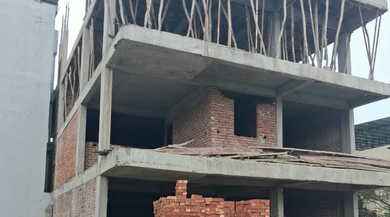 देहरादून में नियमों को ताक पर रखकर हो रहा था निर्माण: MDDA ने इंजीनियर इन्क्लेव में चलाया सीलिंग का चाबुक